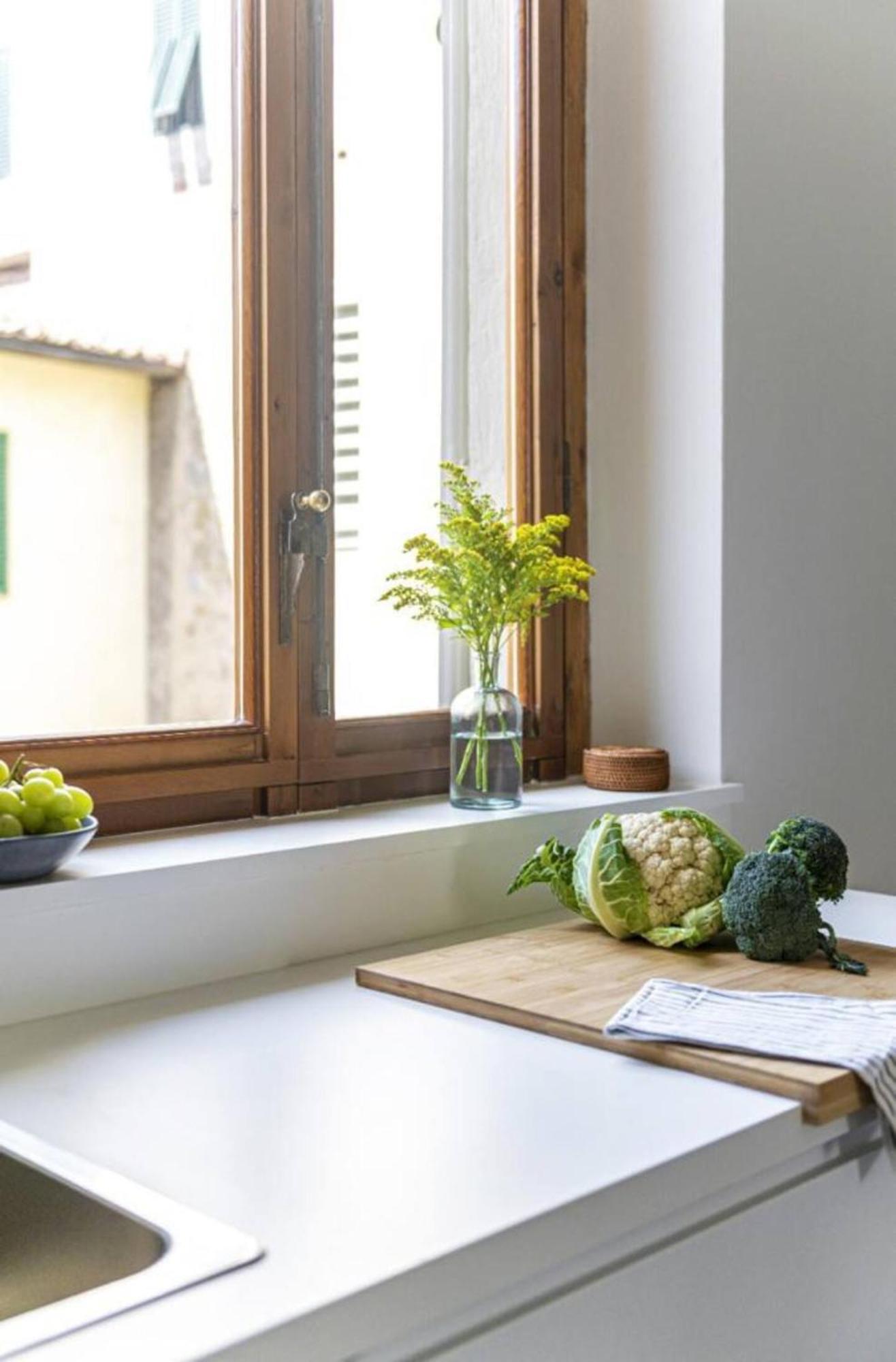 Modern Art - Art Pieces & Eclectic Deco * Florencia